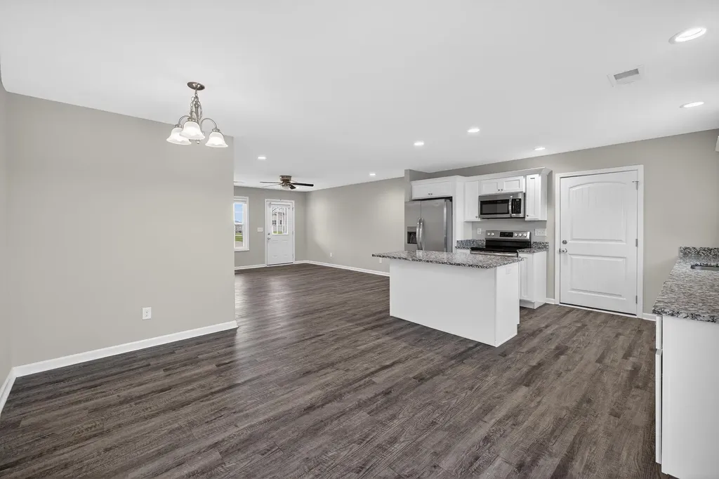 103 Dean Drive Harrodsburg KY 40330