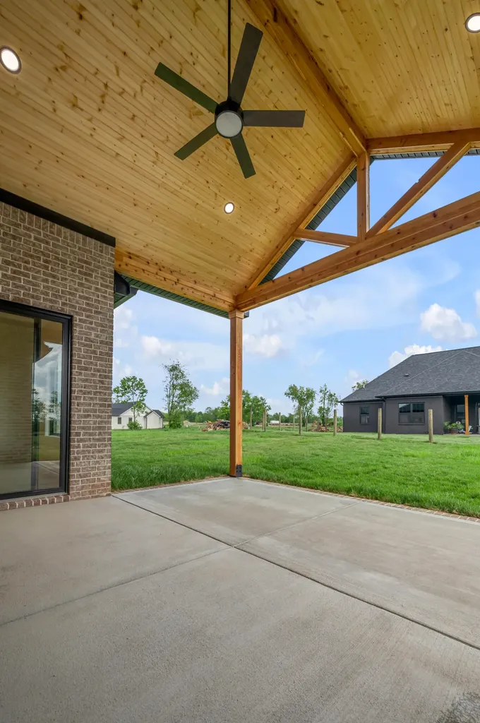 129 Zane Lane Nicholasville KY 40356