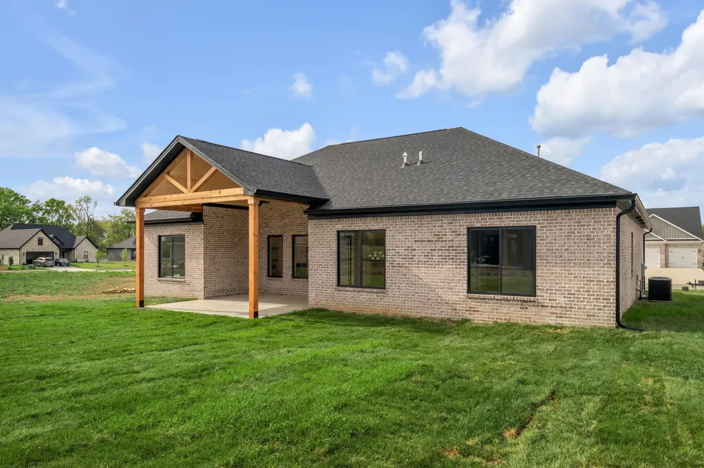129 Zane Lane Nicholasville KY 40356
