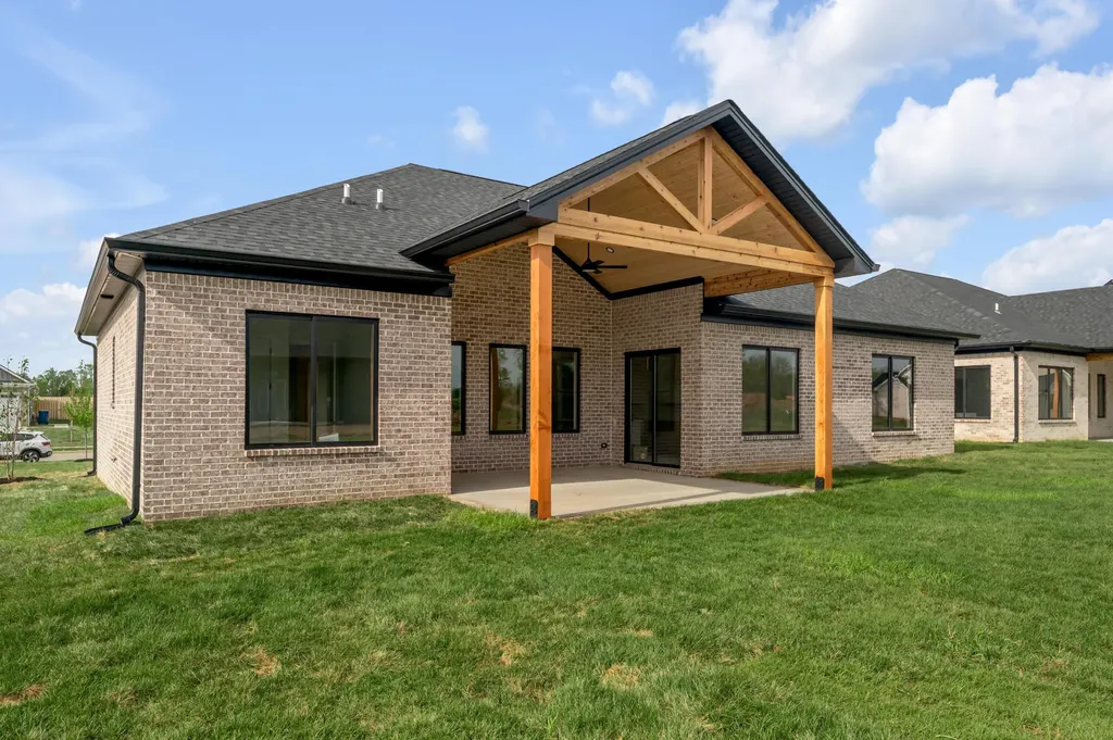 129 Zane Lane Nicholasville KY 40356