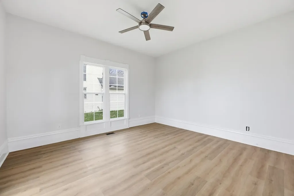 107 W Brown Street Nicholasville KY 40356