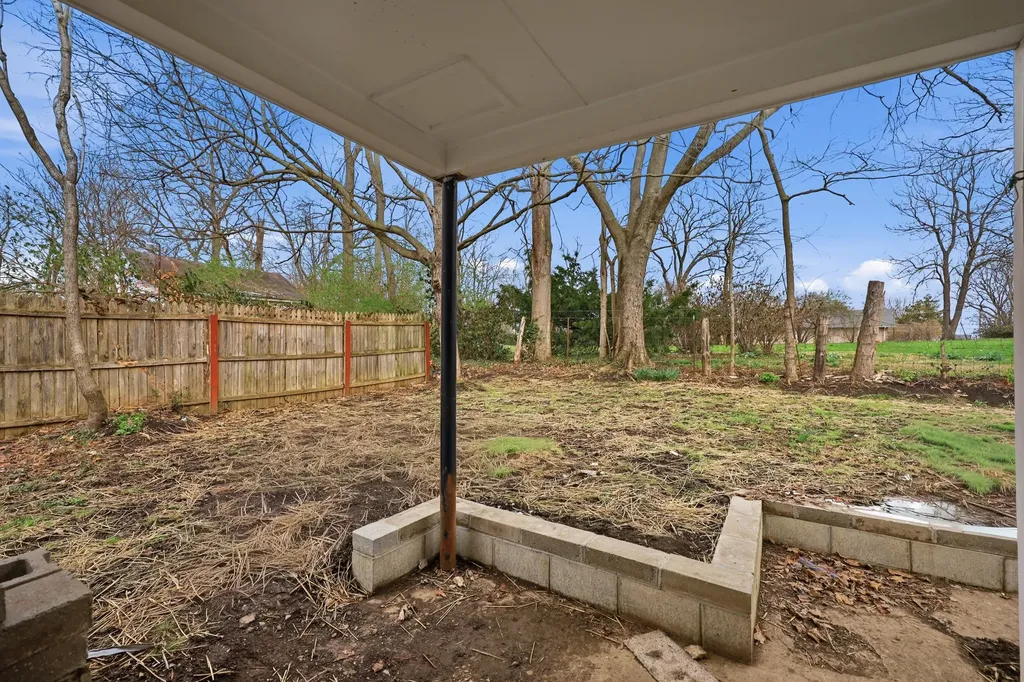 107 W Brown Street Nicholasville KY 40356