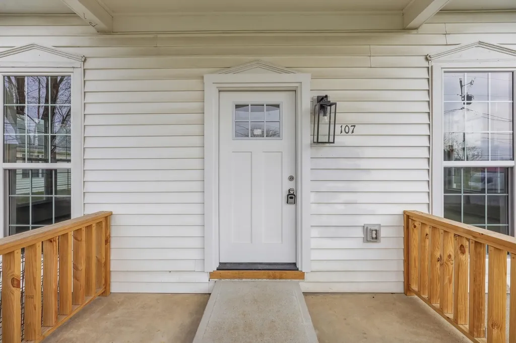 107 W Brown Street Nicholasville KY 40356