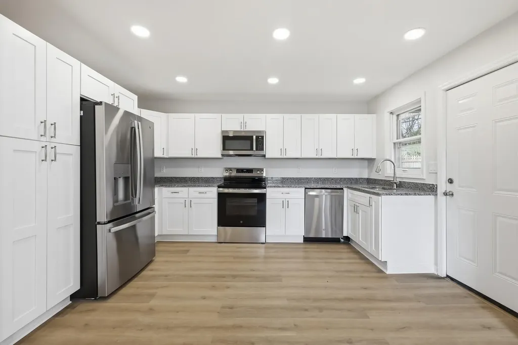 107 W Brown Street Nicholasville KY 40356