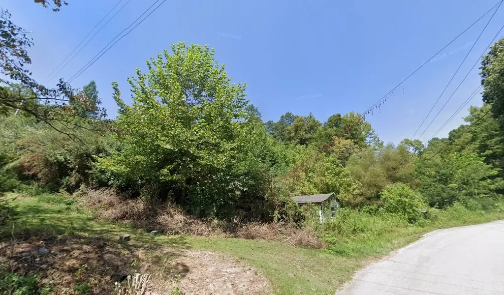 20 Barton Lane Woodbine KY 40771