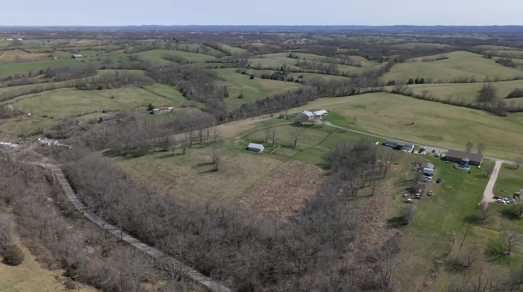 1000 Double M Lane Mt Sterling KY 40353