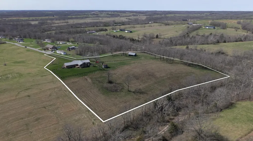 1000 Double M Lane Mt Sterling KY 40353
