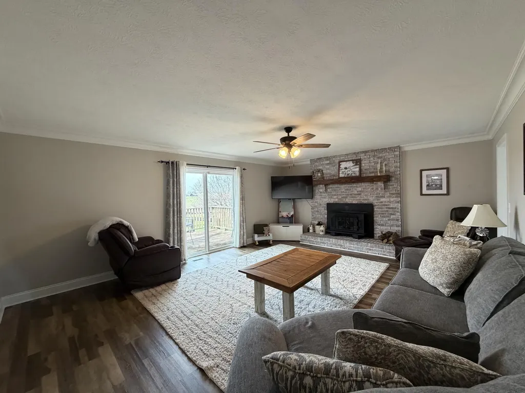 1000 Double M Lane Mt Sterling KY 40353