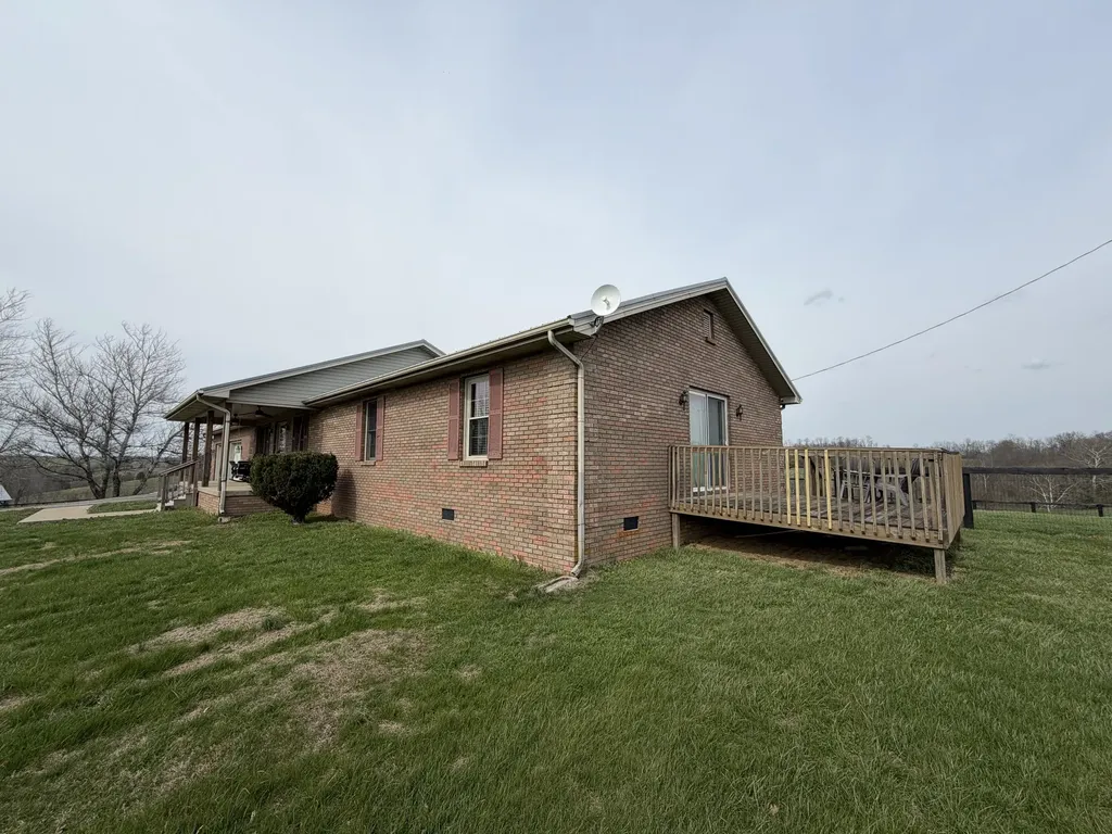 1000 Double M Lane Mt Sterling KY 40353
