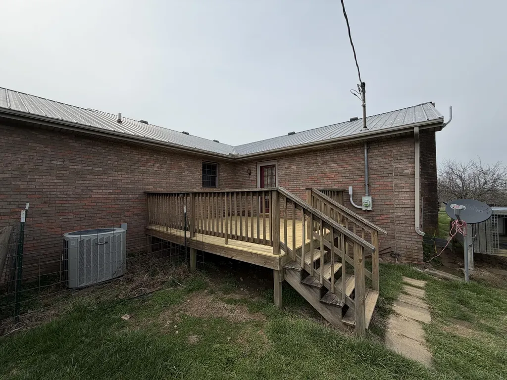 1000 Double M Lane Mt Sterling KY 40353