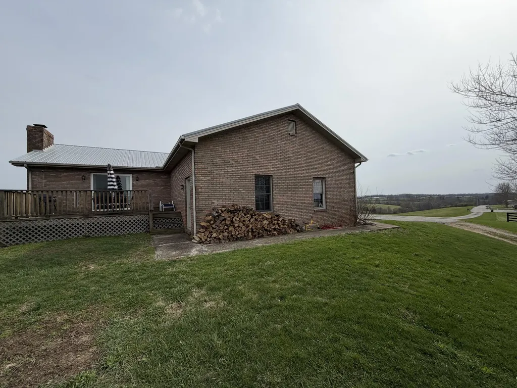 1000 Double M Lane Mt Sterling KY 40353