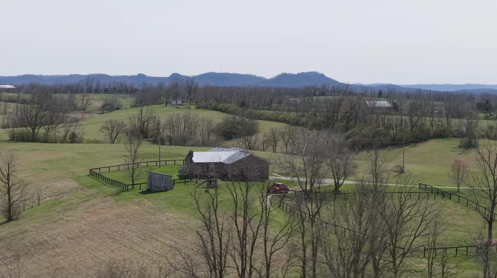1000 Double M Lane Mt Sterling KY 40353