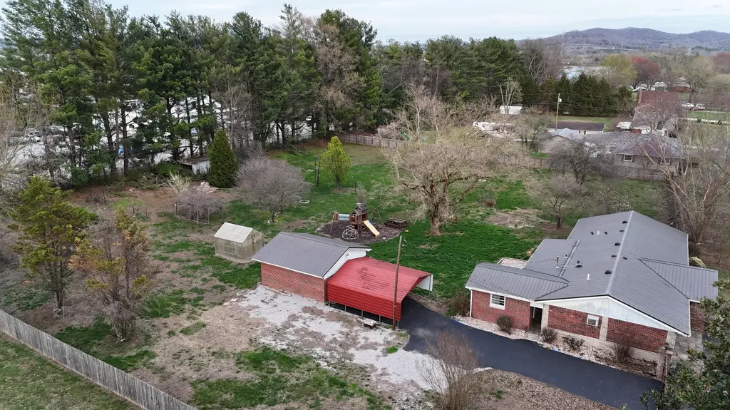 132 Horseshoe Drive Somerset KY 42501
