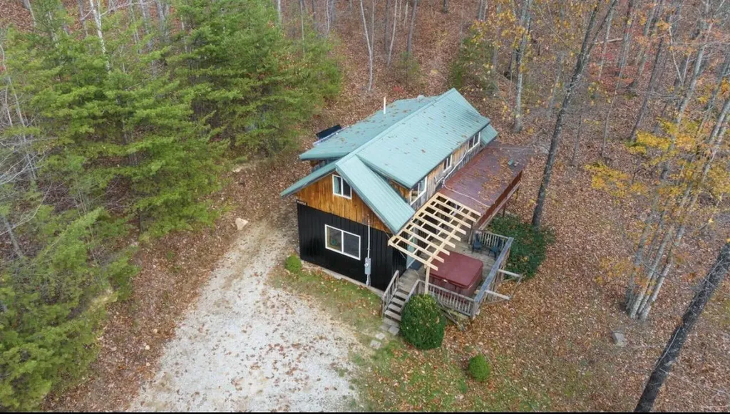 60 Forest View Lane Stanton KY 40380
