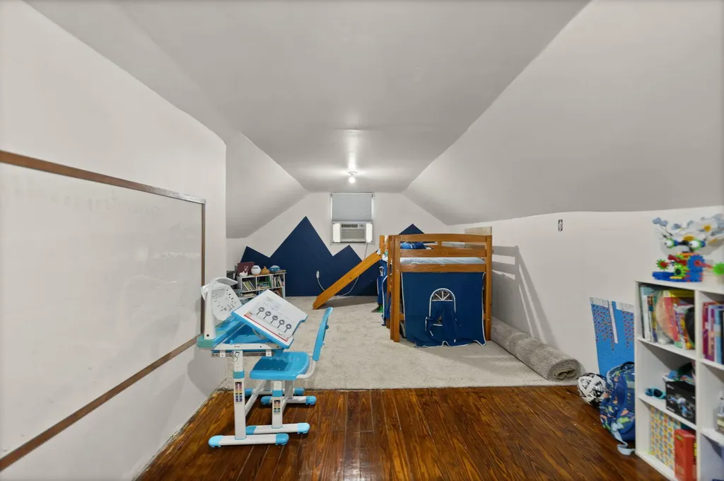 939 Bear Pen Creek Road Campton KY 41301