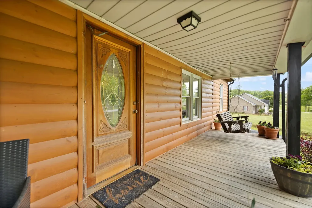 939 Bear Pen Creek Road Campton KY 41301