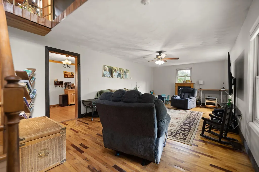 939 Bear Pen Creek Road Campton KY 41301