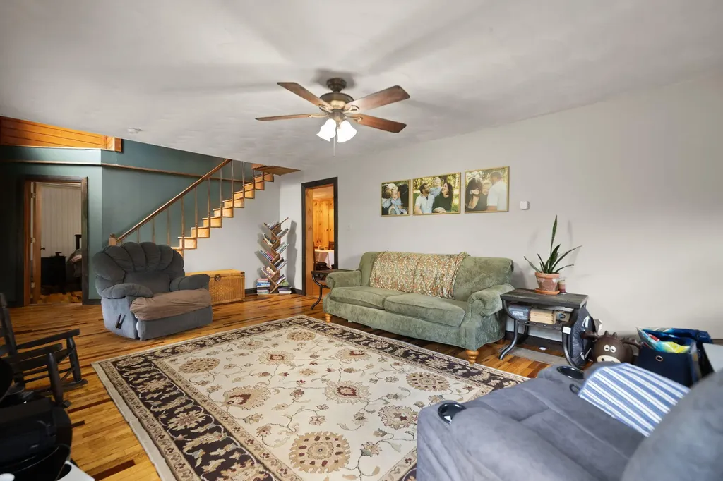 939 Bear Pen Creek Road Campton KY 41301