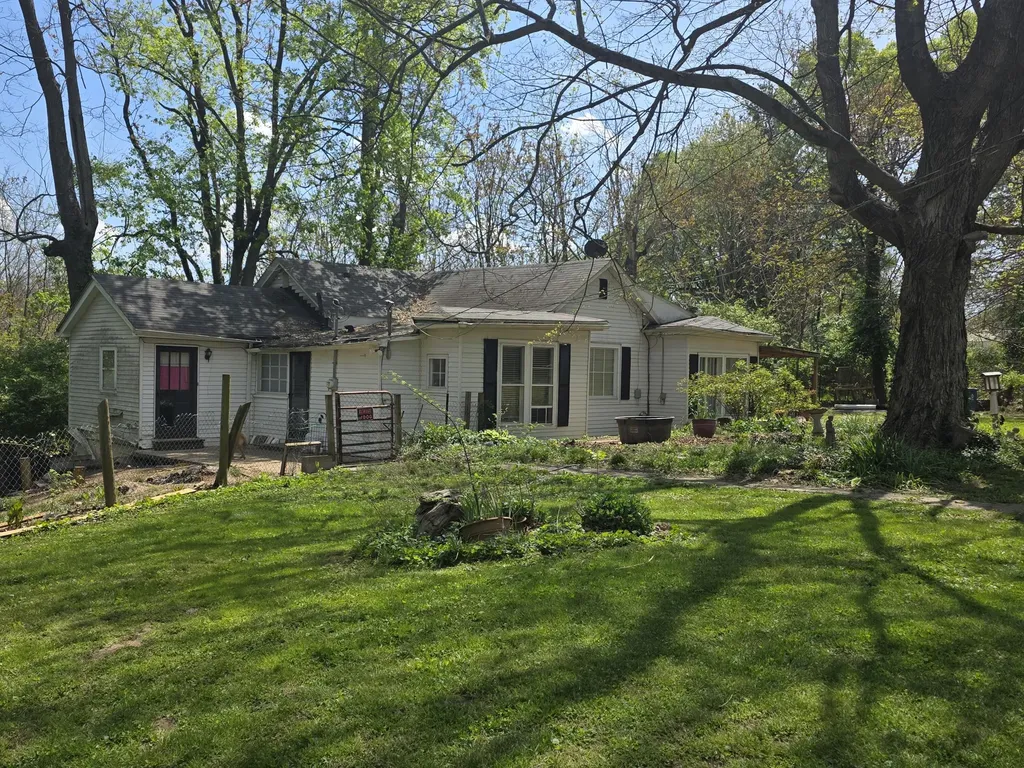 543 Adams Street Danville KY 40422