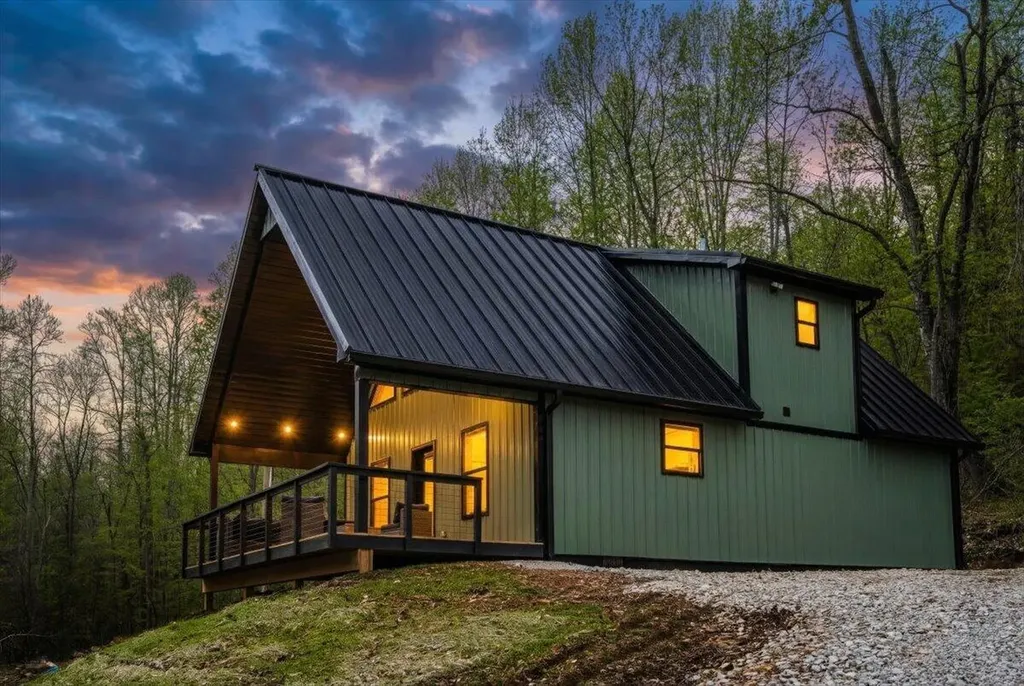 54 Germead Road Stanton KY 40380
