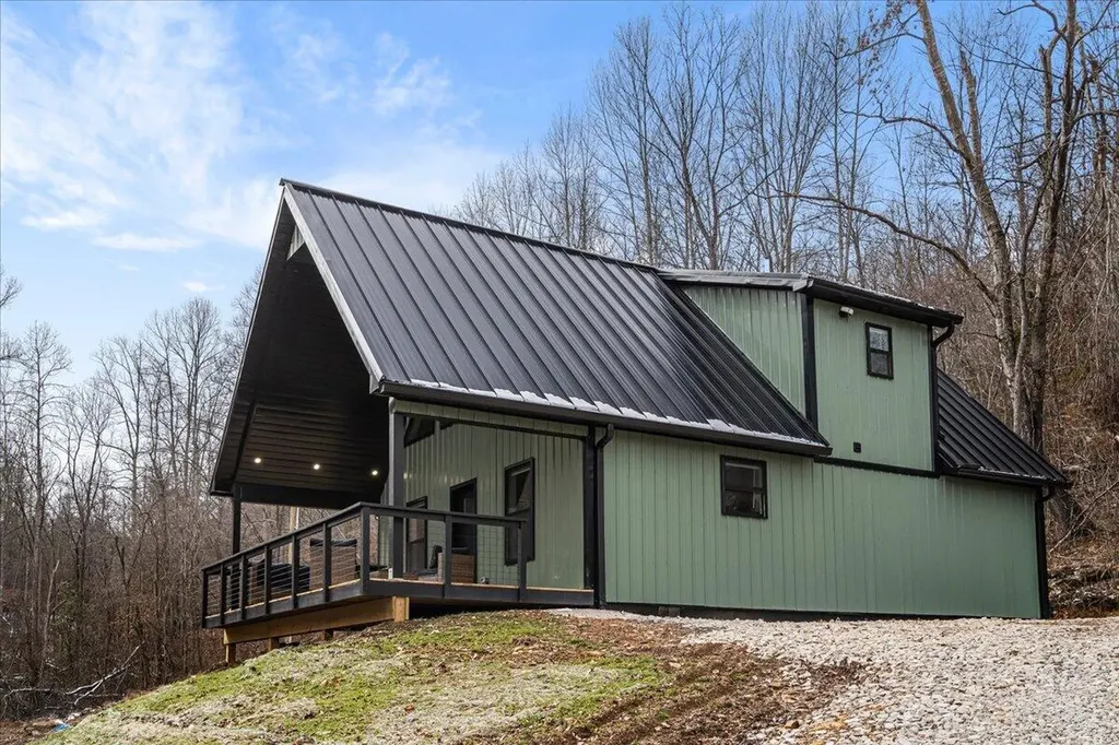 54 Germead Road Stanton KY 40380