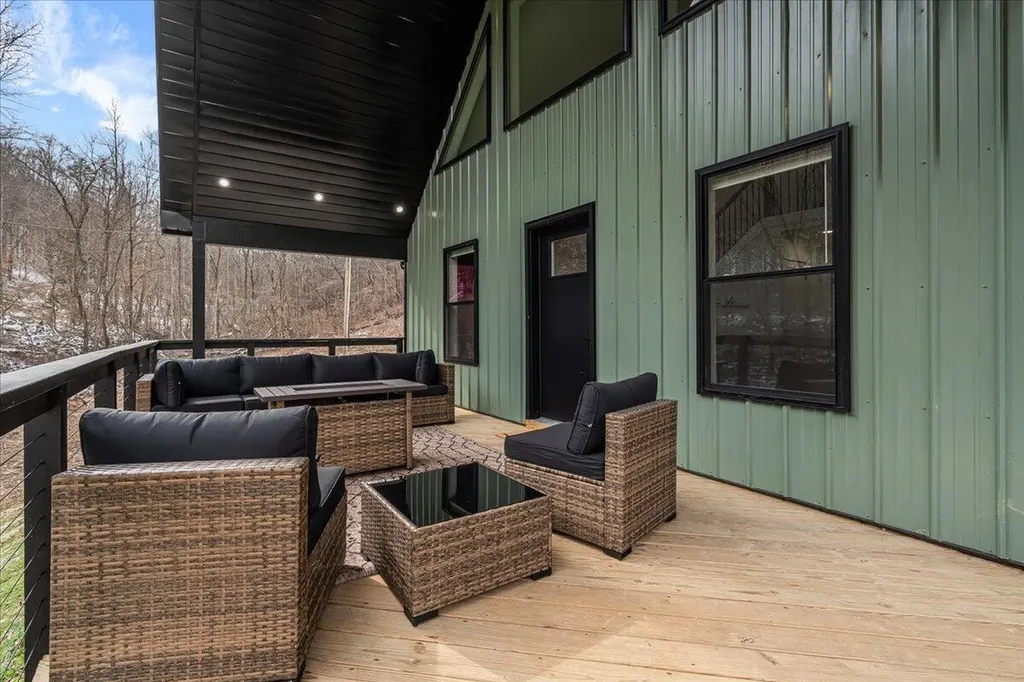 54 Germead Road Stanton KY 40380