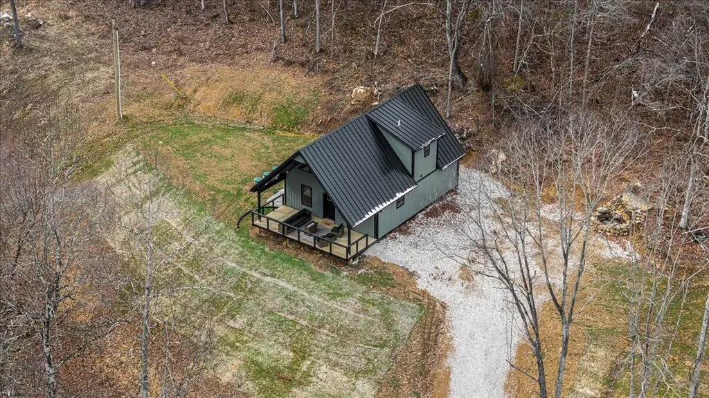 54 Germead Road Stanton KY 40380