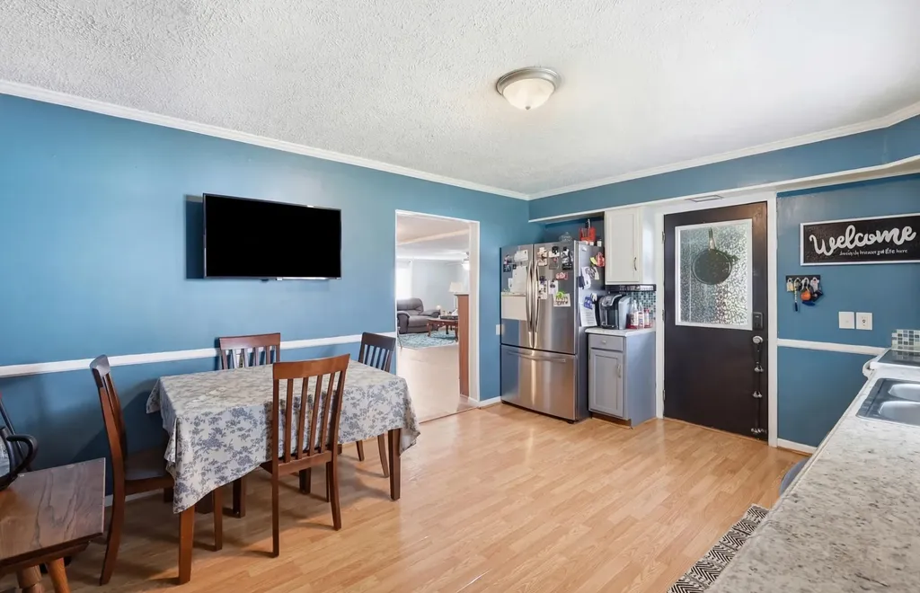 75 Reese Street Irvine KY 40336