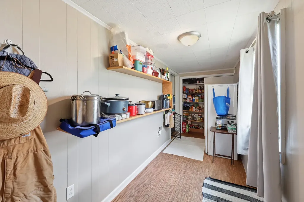 75 Reese Street Irvine KY 40336