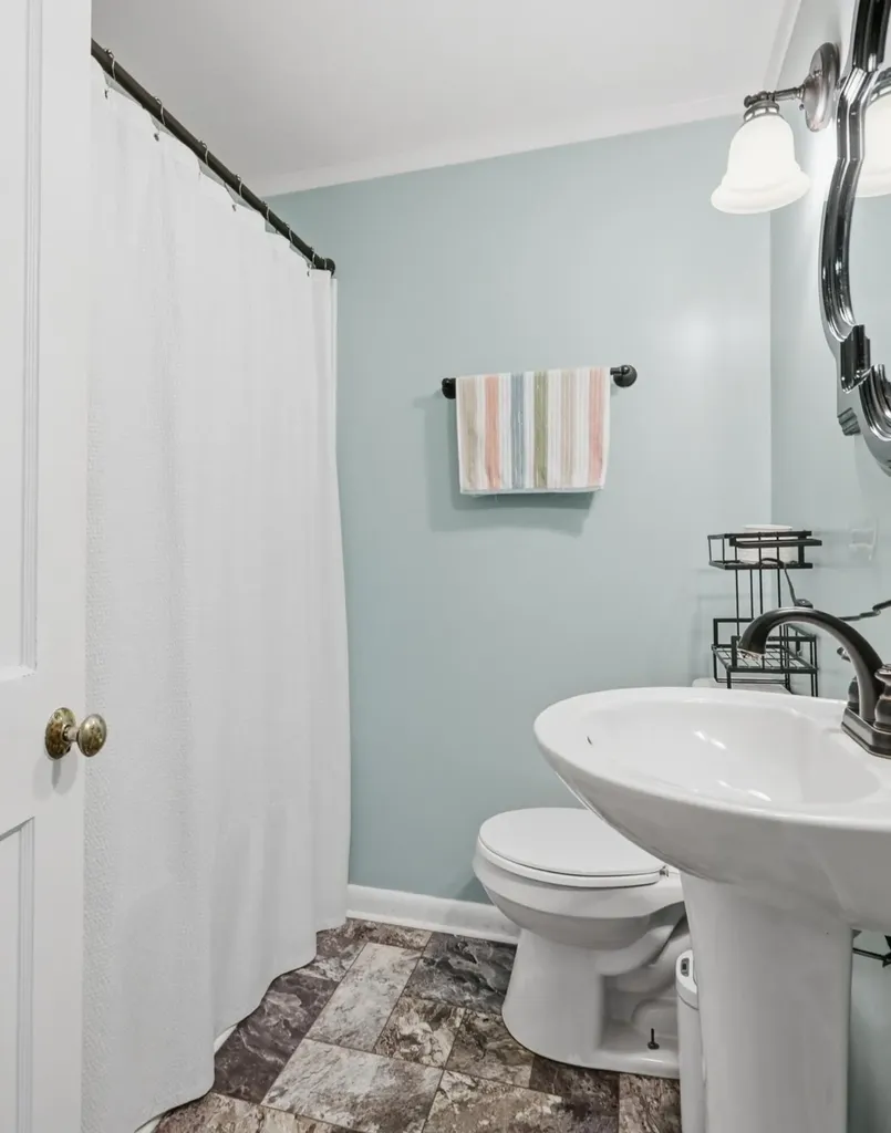 75 Reese Street Irvine KY 40336