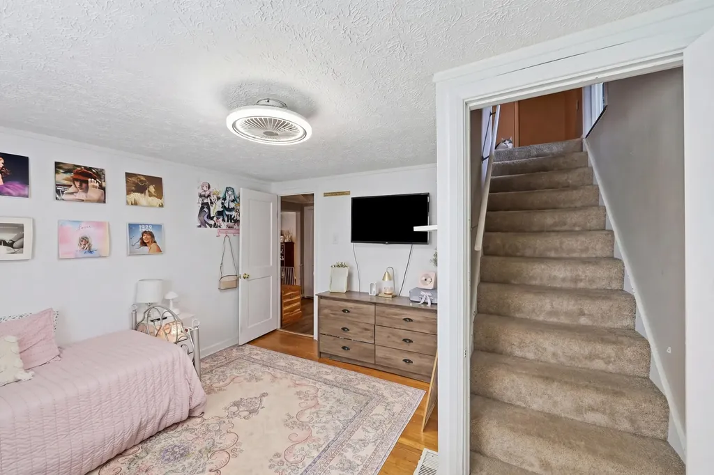 75 Reese Street Irvine KY 40336