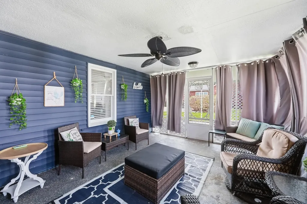 75 Reese Street Irvine KY 40336