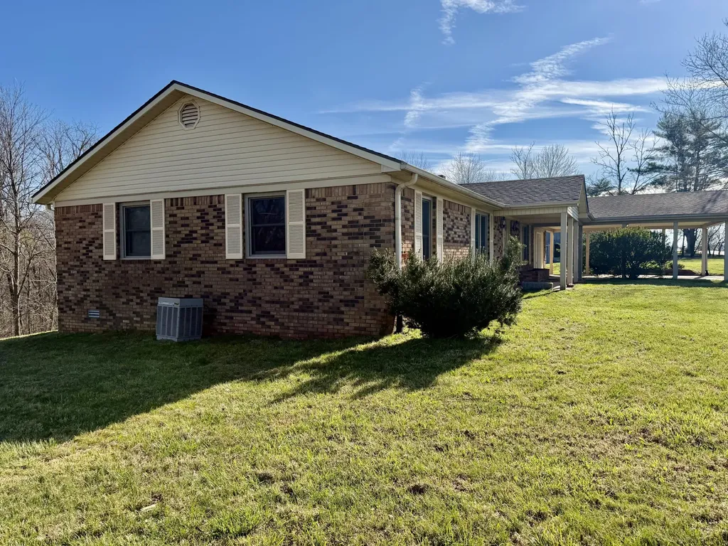 1240 Bowling Ridge Road Brodhead KY 40409