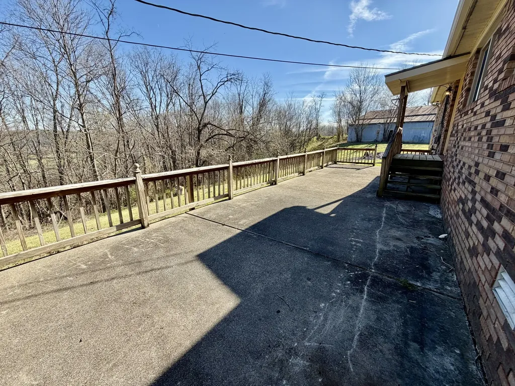 1240 Bowling Ridge Road Brodhead KY 40409