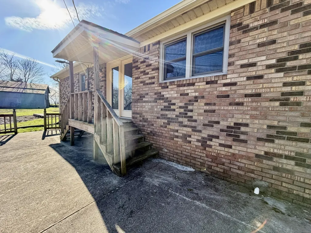 1240 Bowling Ridge Road Brodhead KY 40409