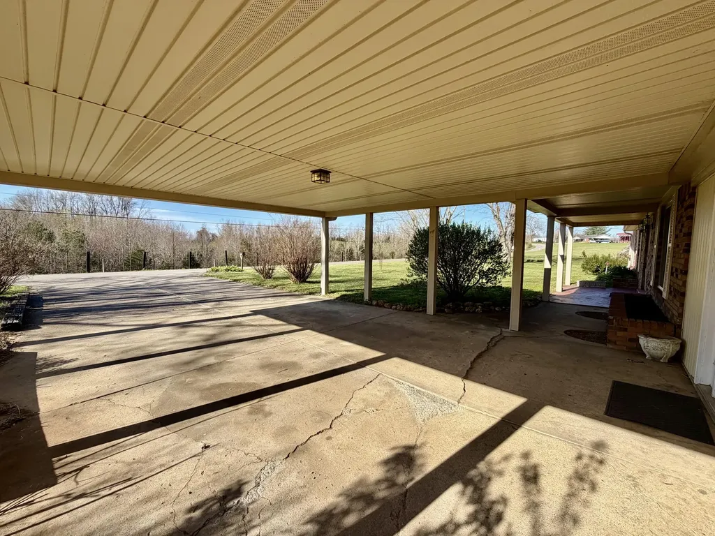1240 Bowling Ridge Road Brodhead KY 40409