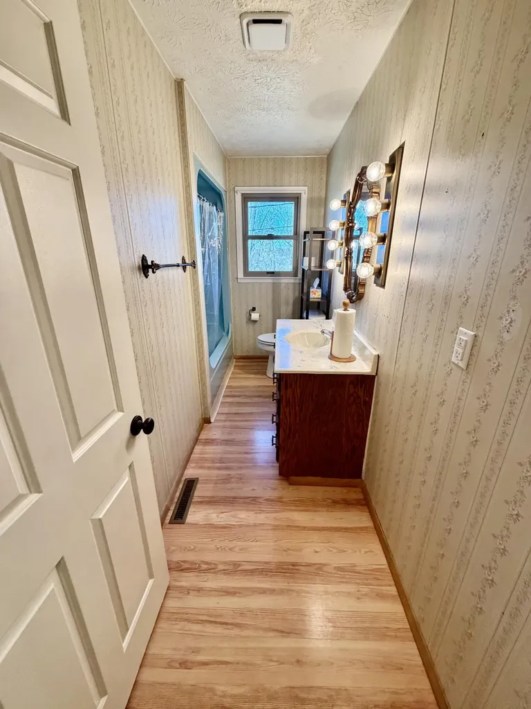 1240 Bowling Ridge Road Brodhead KY 40409
