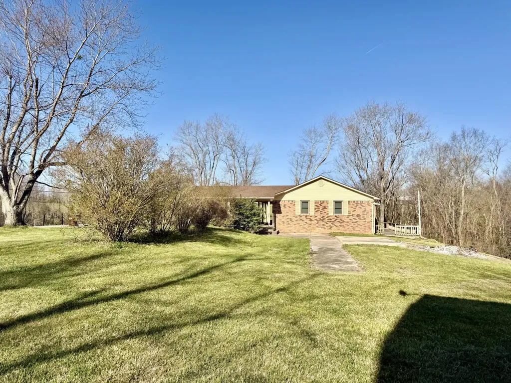 1240 Bowling Ridge Road Brodhead KY 40409