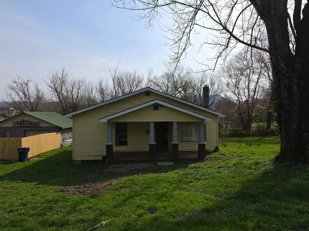 105 Nutwood Road Middlesboro KY 40965