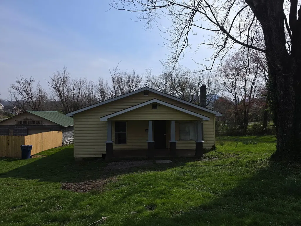 105 Nutwood Road Middlesboro KY 40965