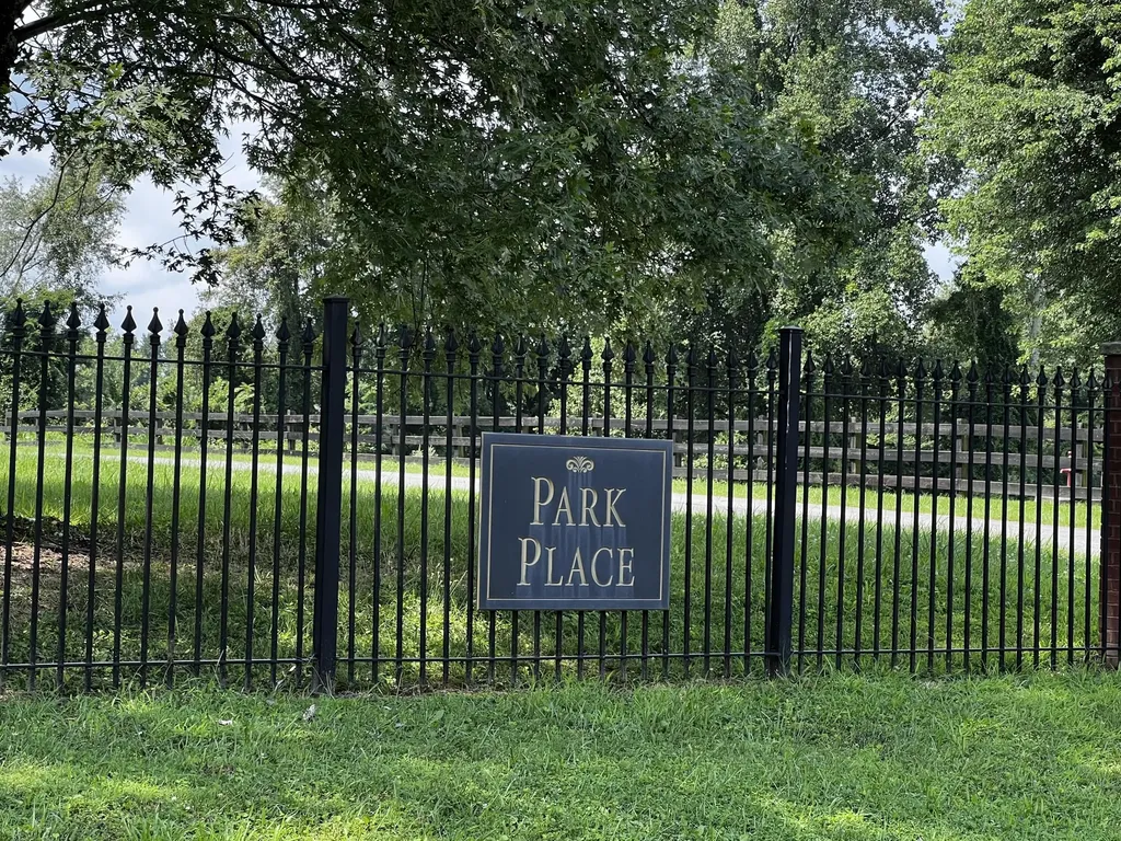 Lot 15 Park Place Russell Springs KY 42642