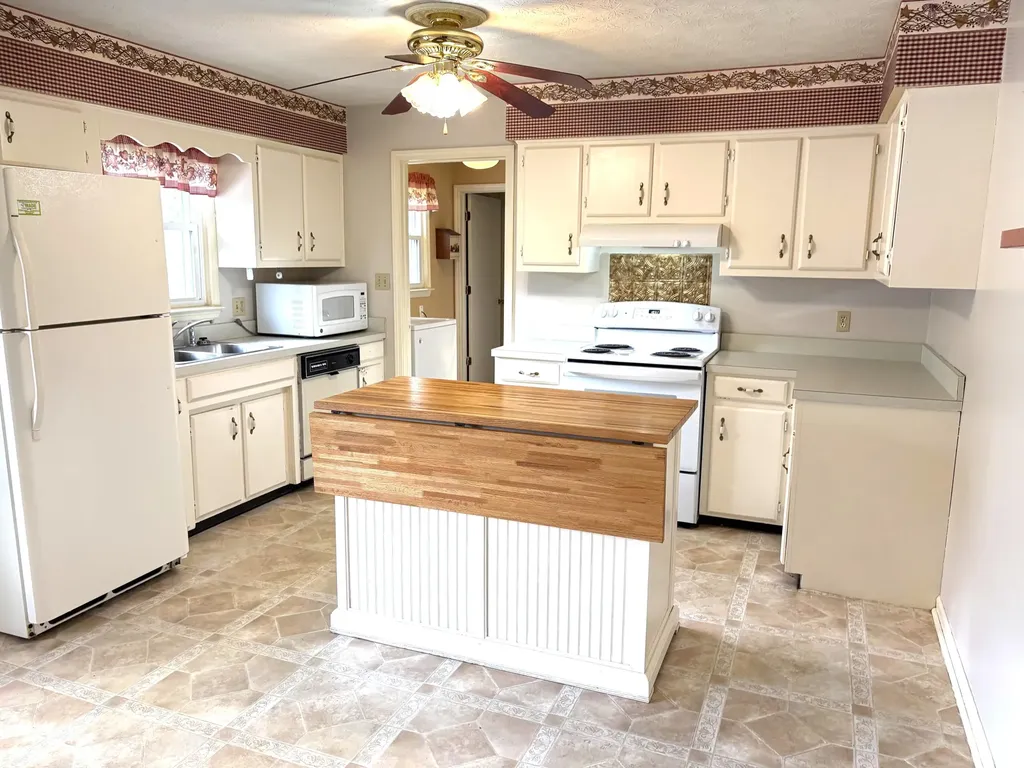 101 Cedar Drive Frankfort KY 40601