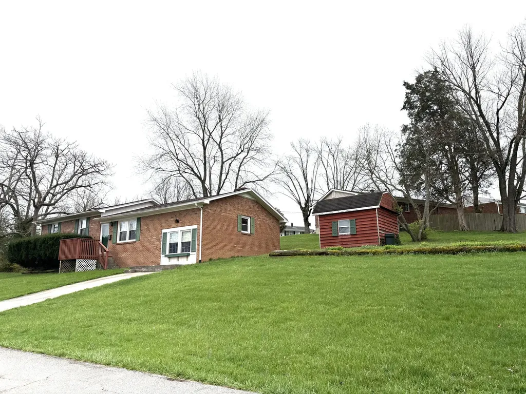 101 Cedar Drive Frankfort KY 40601