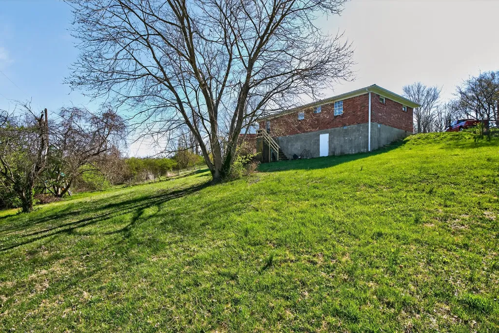 115 Overlook Court Danville KY 40422