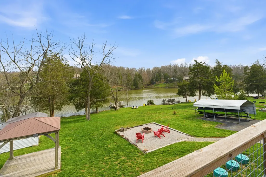 1337 Beaver Lake Road Lawrenceburg KY 40342