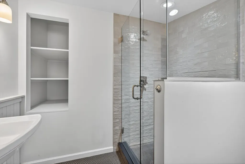 1401 Limestone Lexington KY 40505