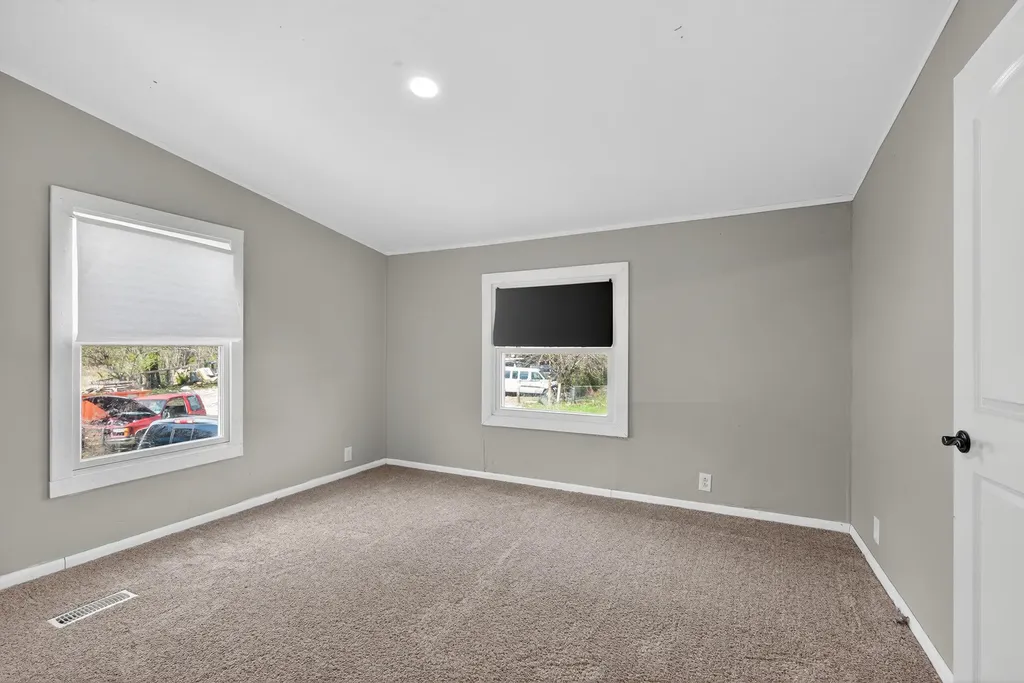 169 Lois Lane Nicholasville KY 40356