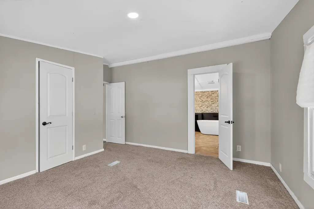 169 Lois Lane Nicholasville KY 40356