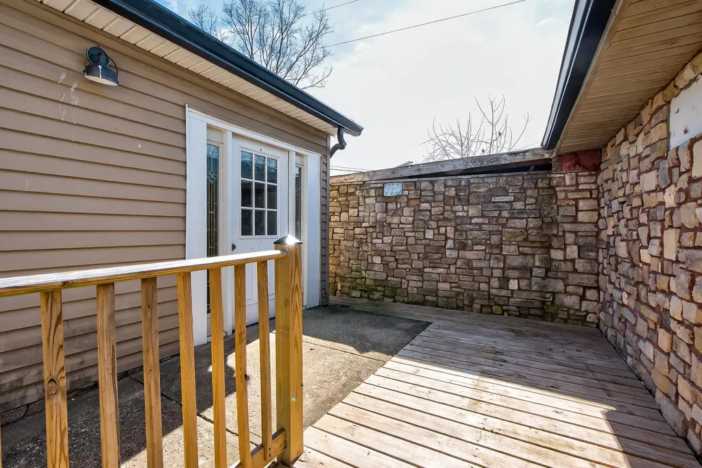 169 Lois Lane Nicholasville KY 40356