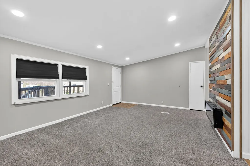 169 Lois Lane Nicholasville KY 40356